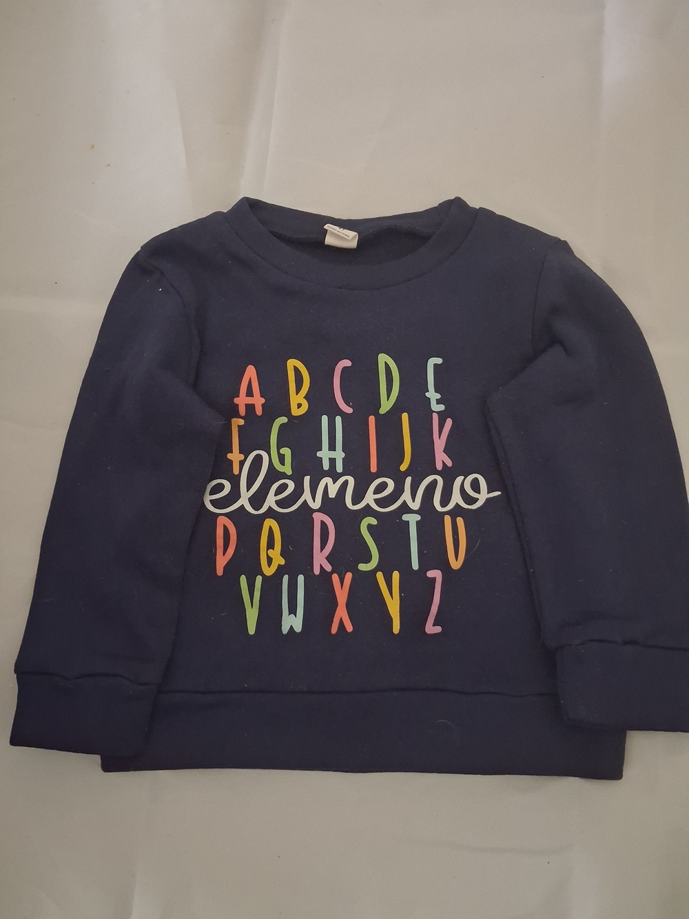 SHEIN Navy Kids Sweatshirt with Multicolor Alphabet Print